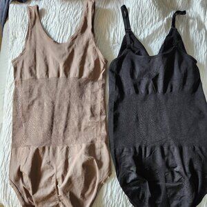 Set of 2 Bodysuits- Taupe and Black